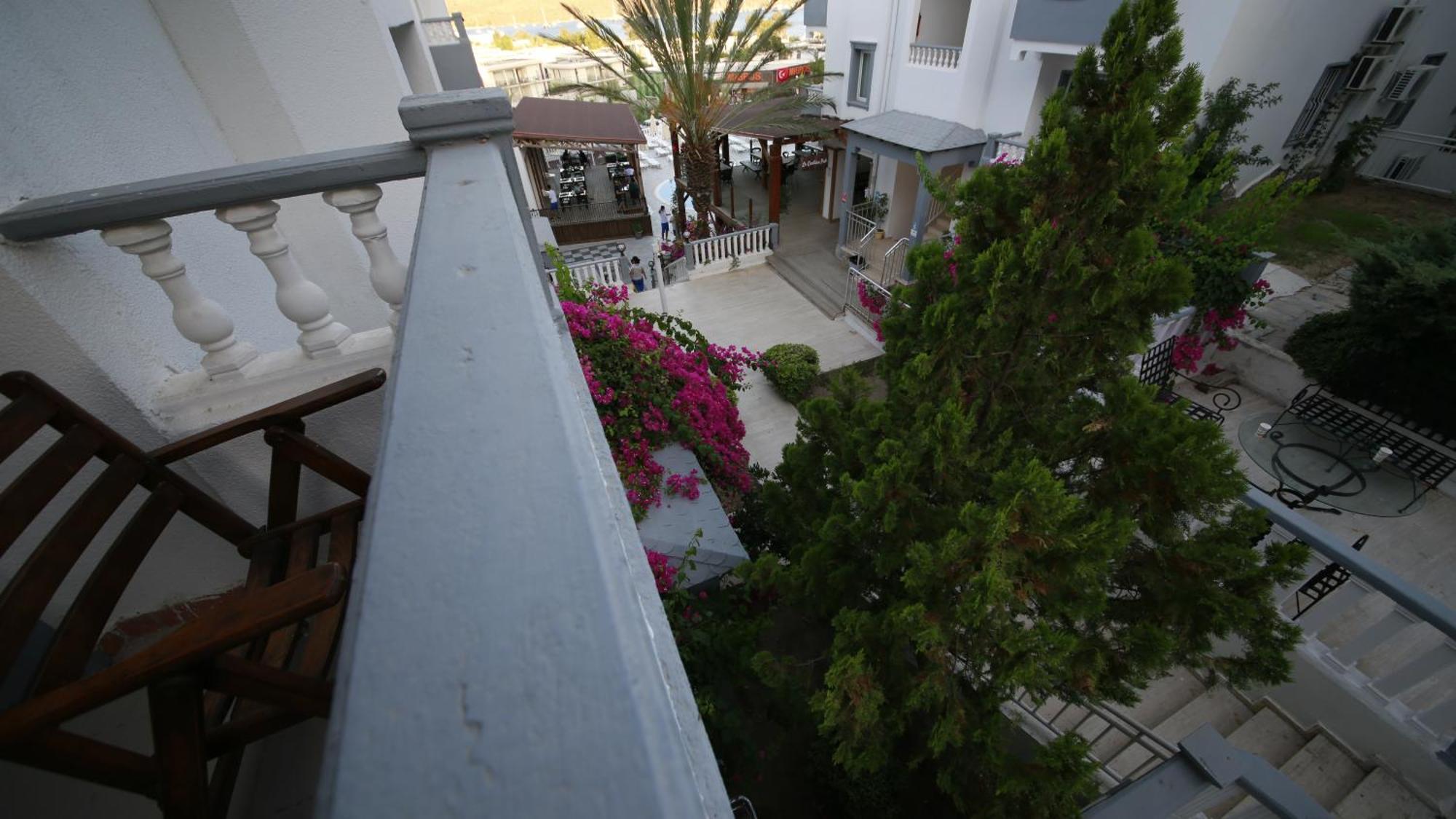 Smart Holiday Hotel Bodrum Bitez Exterior photo